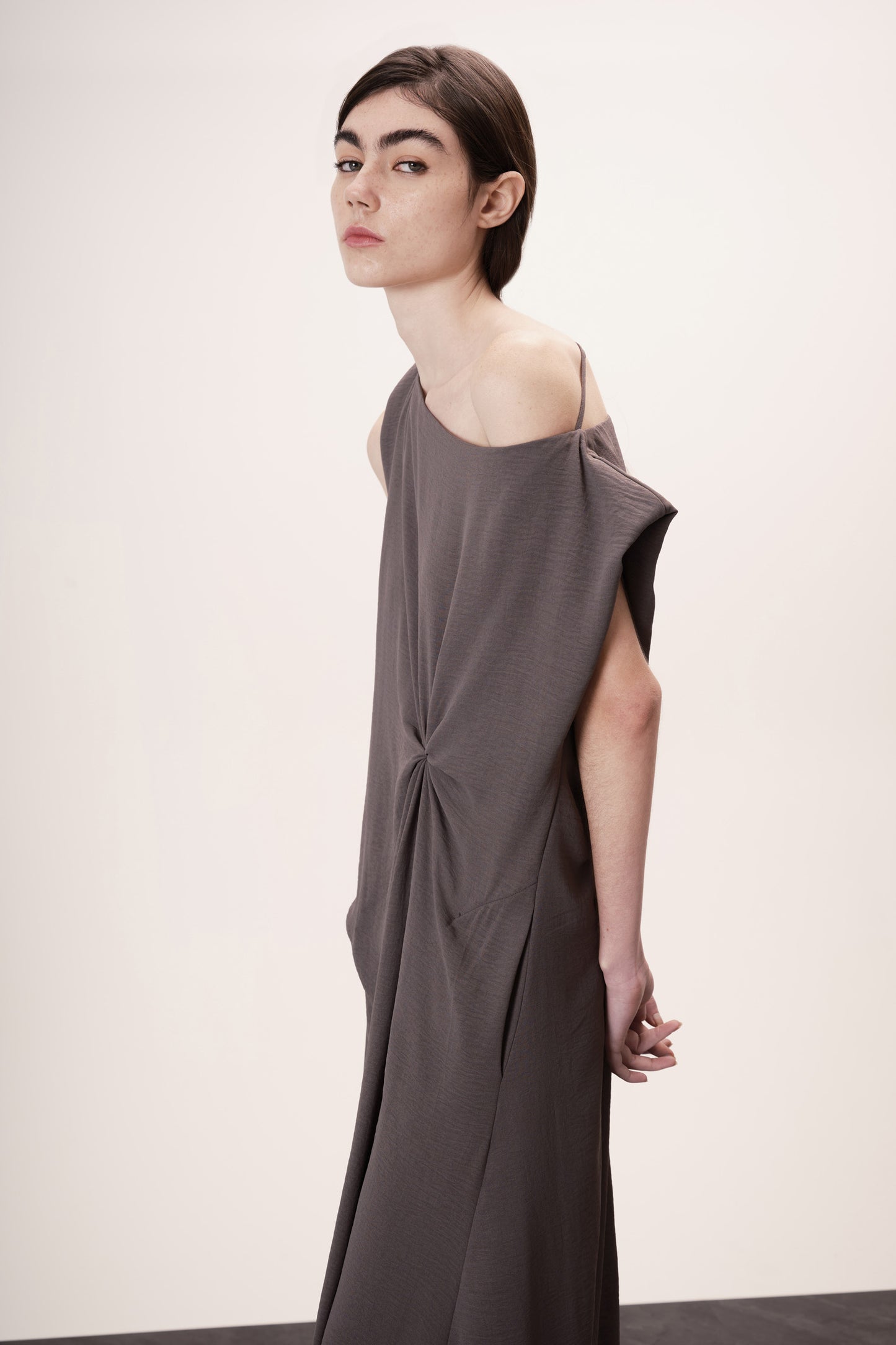 Vestido Iole Cinza