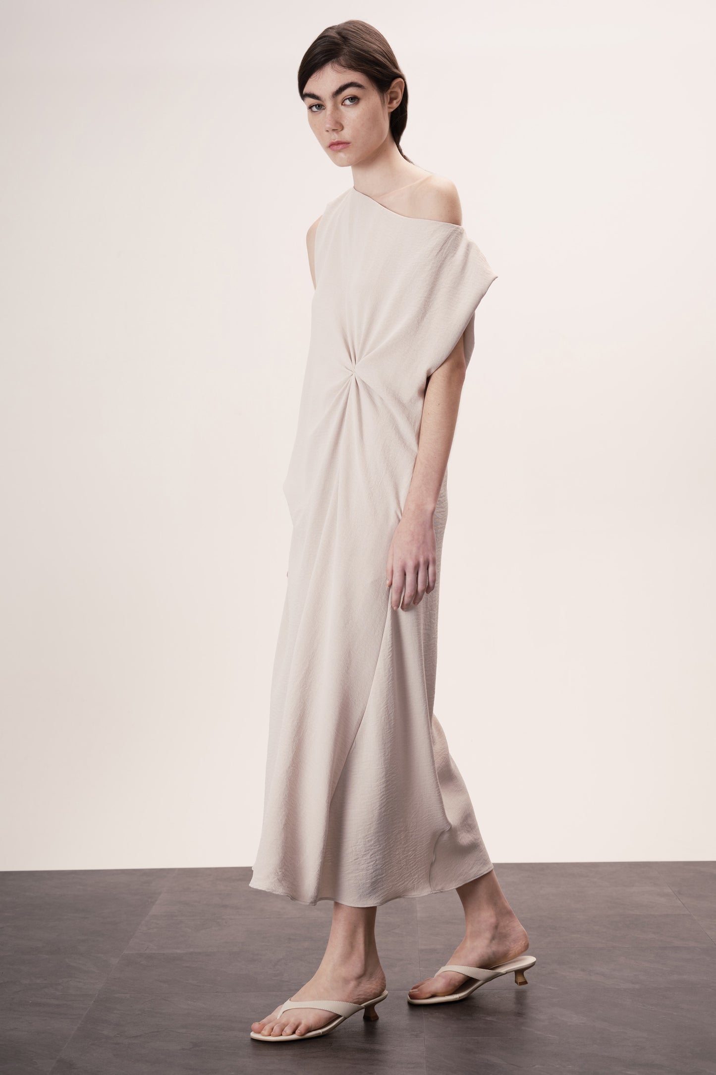 Vestido Iole Areia