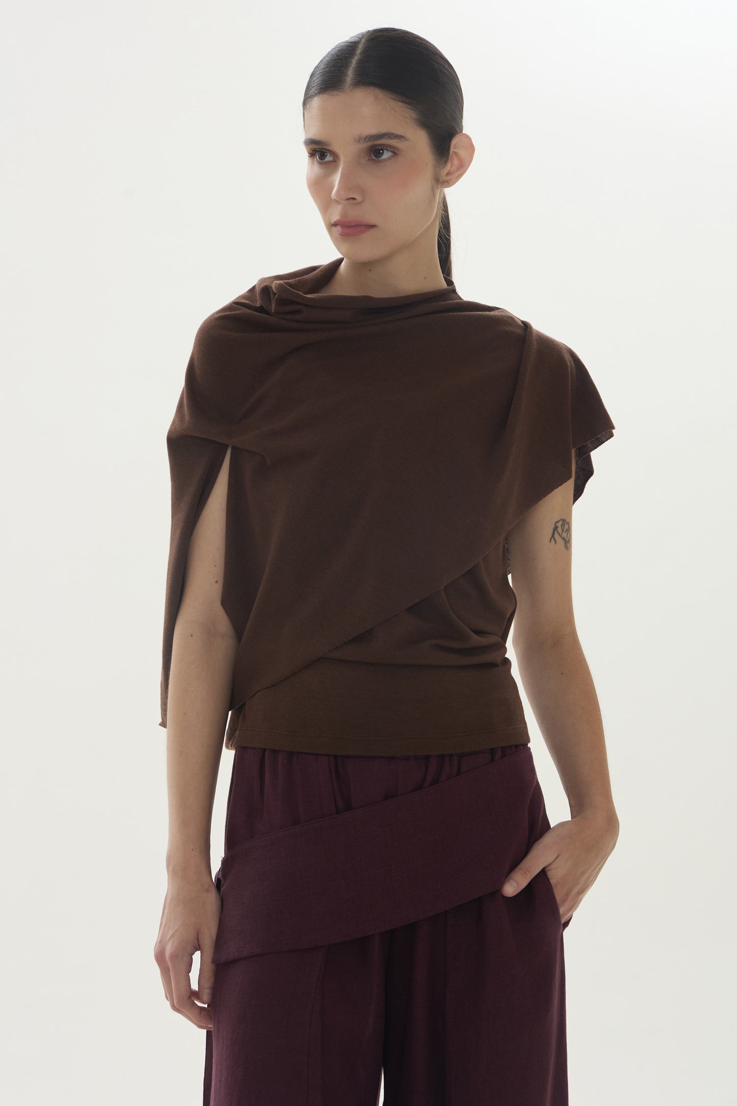 Capa Ofélia Marrom