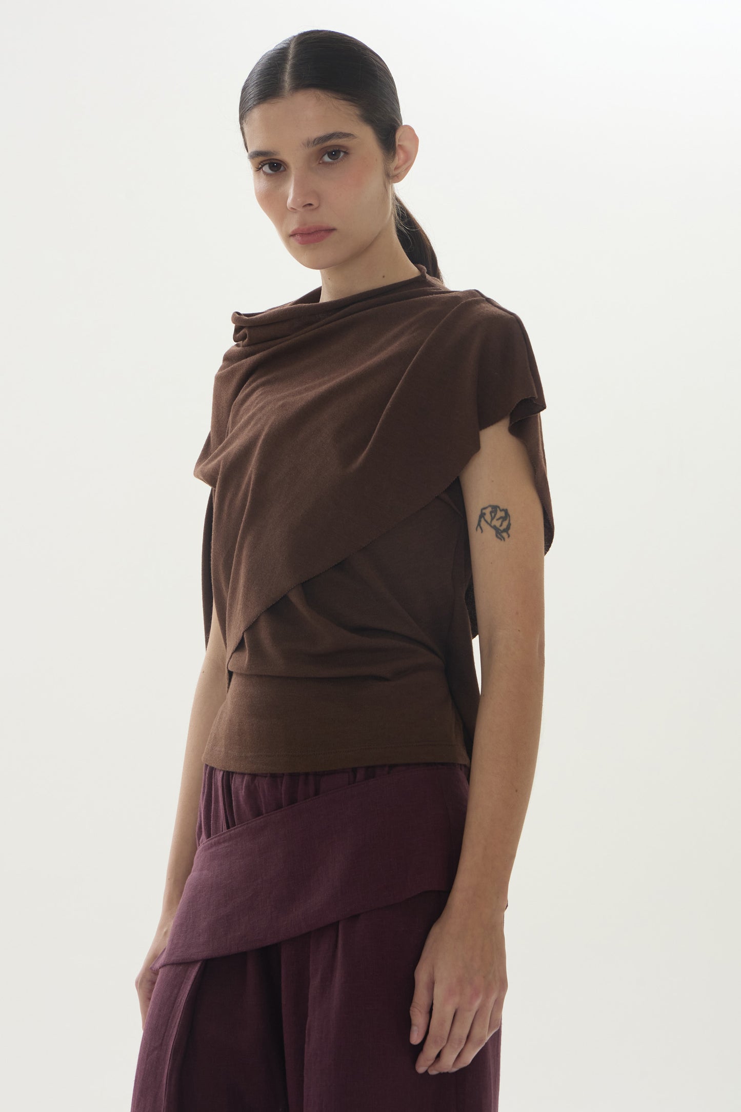 Capa Ofélia Marrom