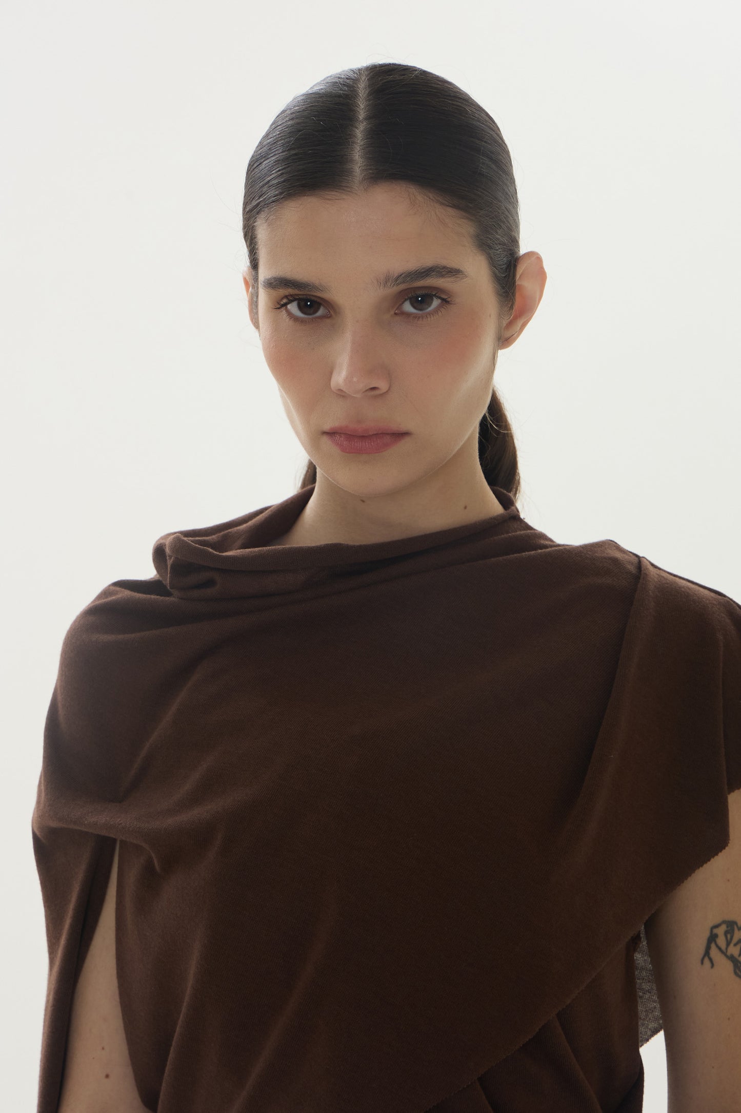 Capa Ofélia Marrom