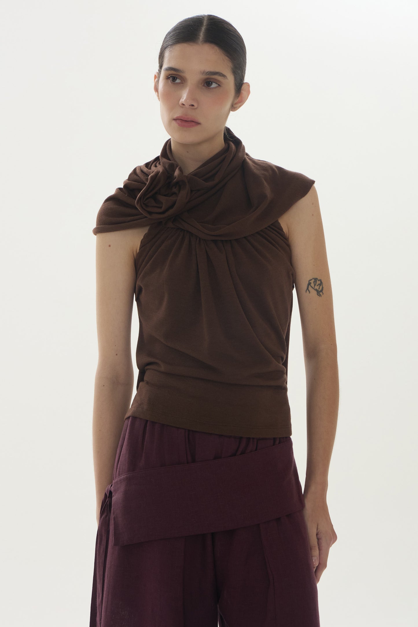 Capa Ofélia Marrom