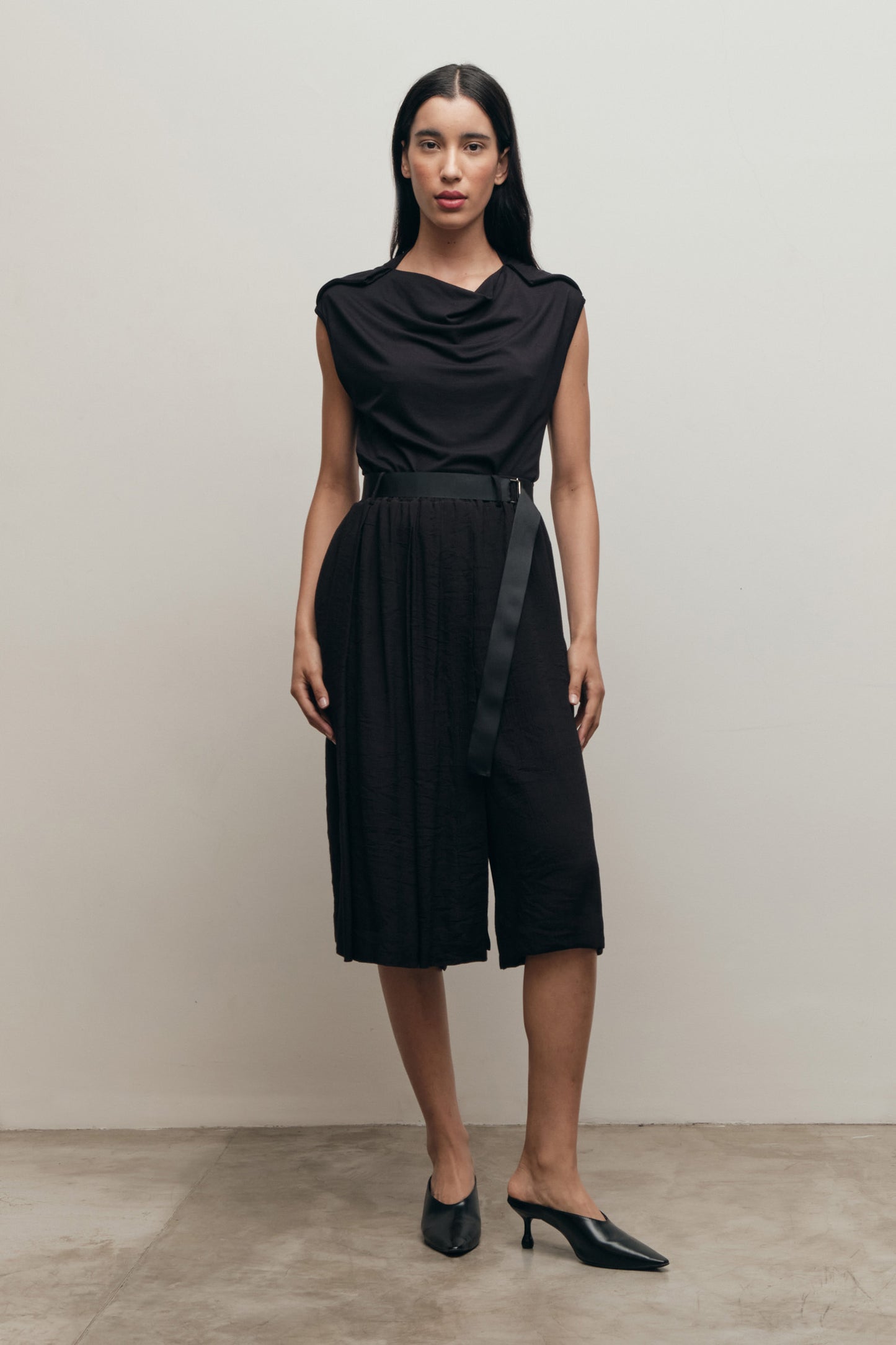 Saia-bermuda Iole Preto