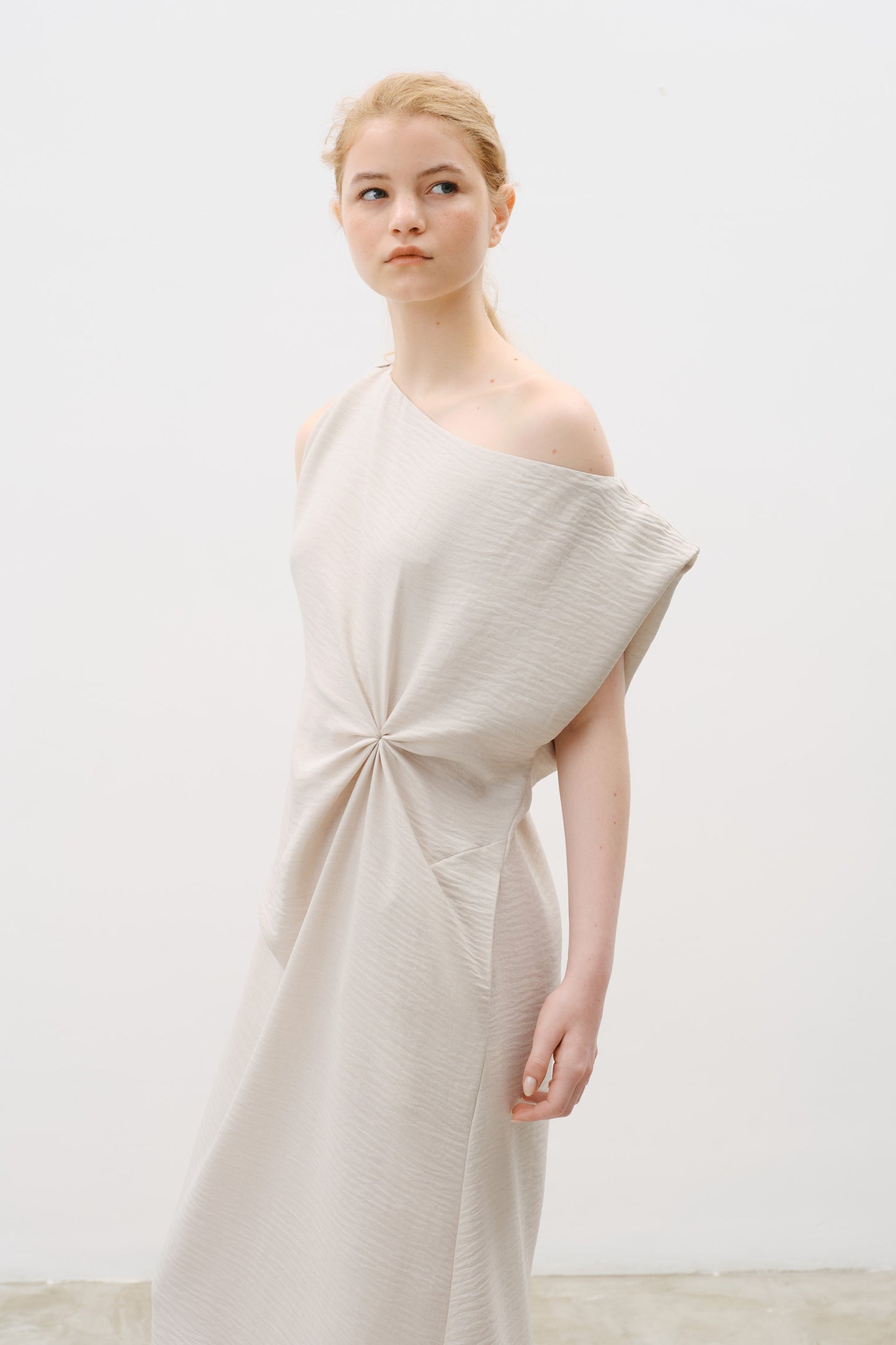 Vestido Iole Areia