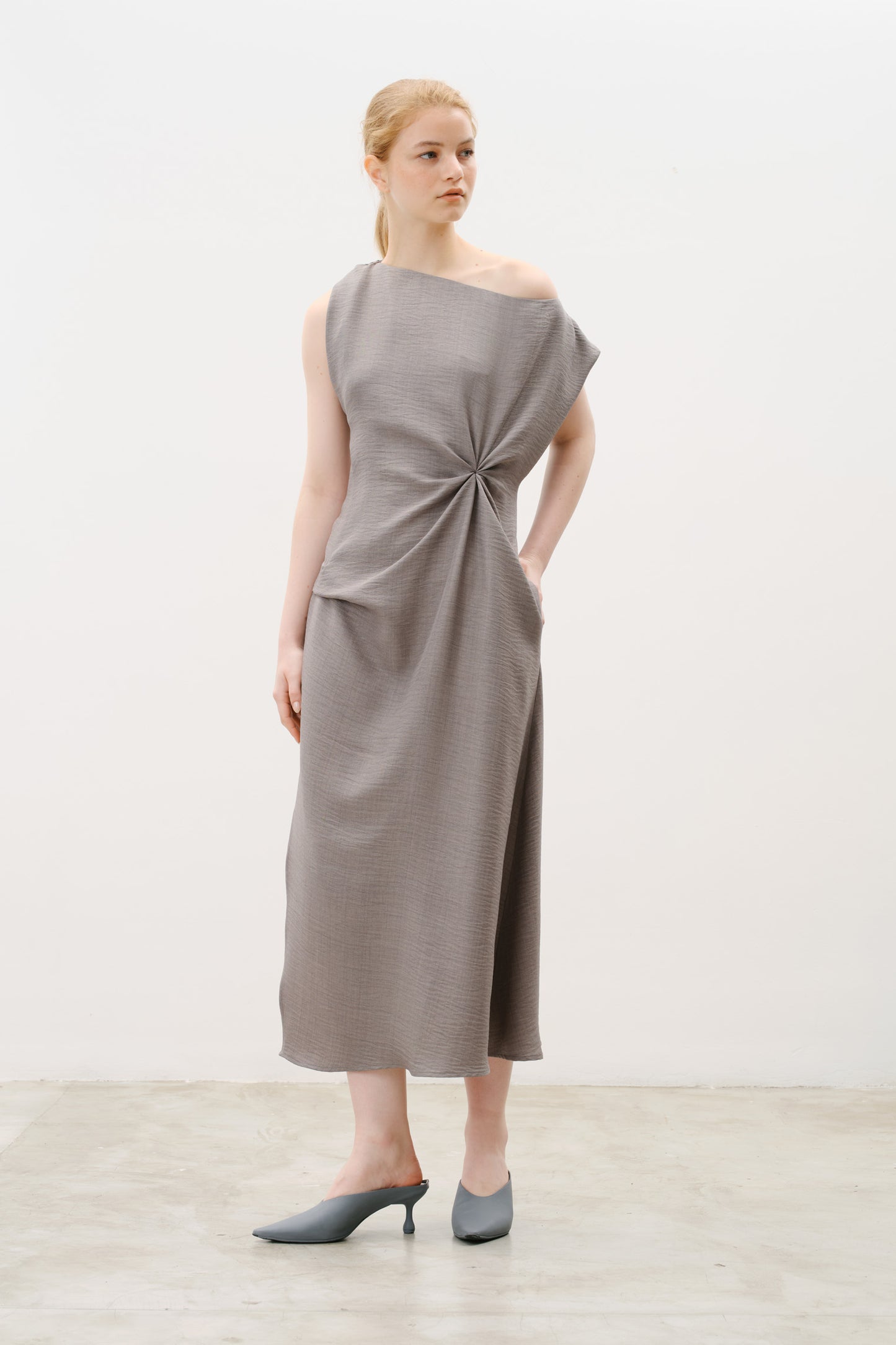 Vestido Iole Cinza