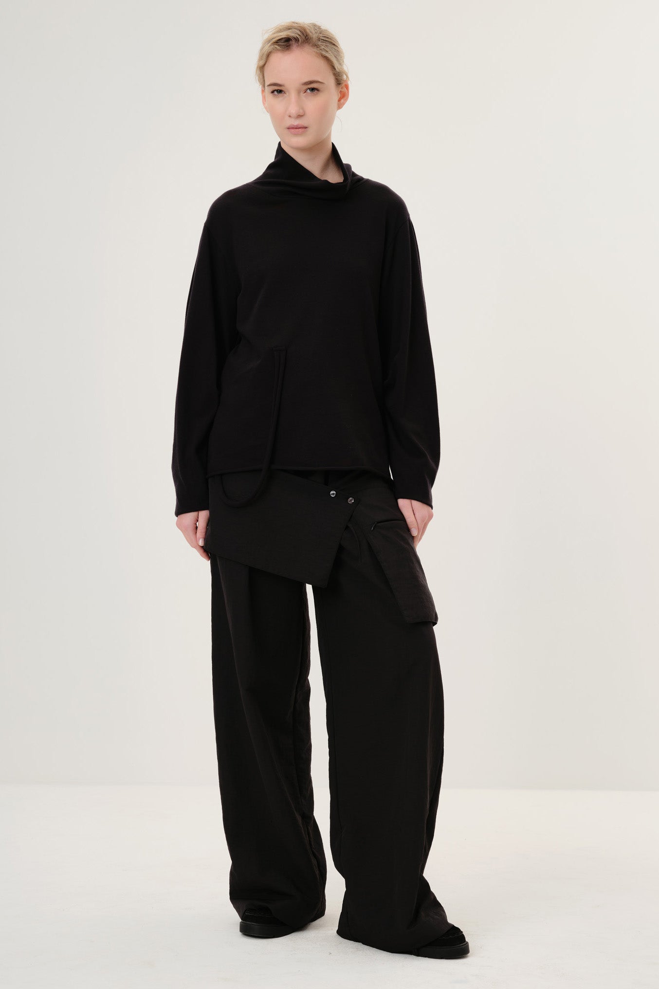 Blusa Anton Preto