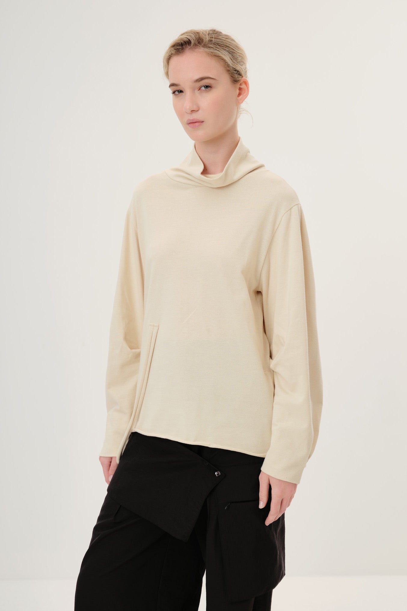 Blusa Anton Areia