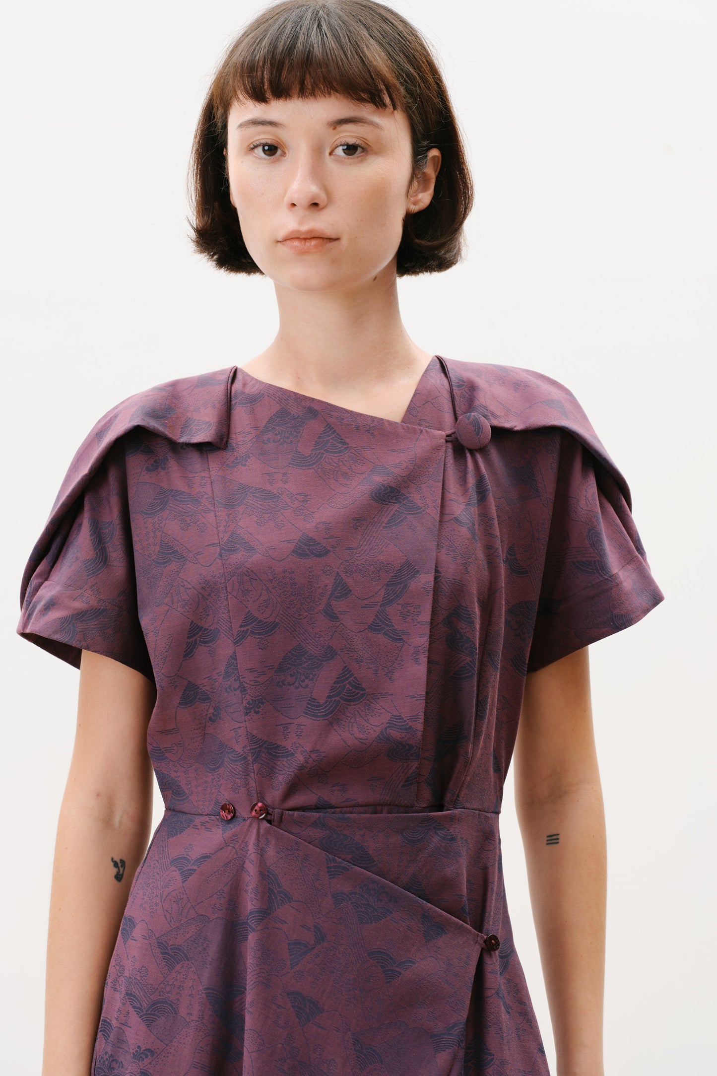 Vestido Tsuru Ameixa