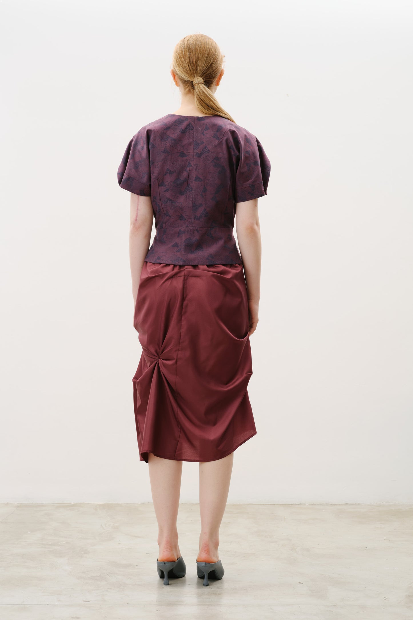 Blusa Tsuru Ameixa