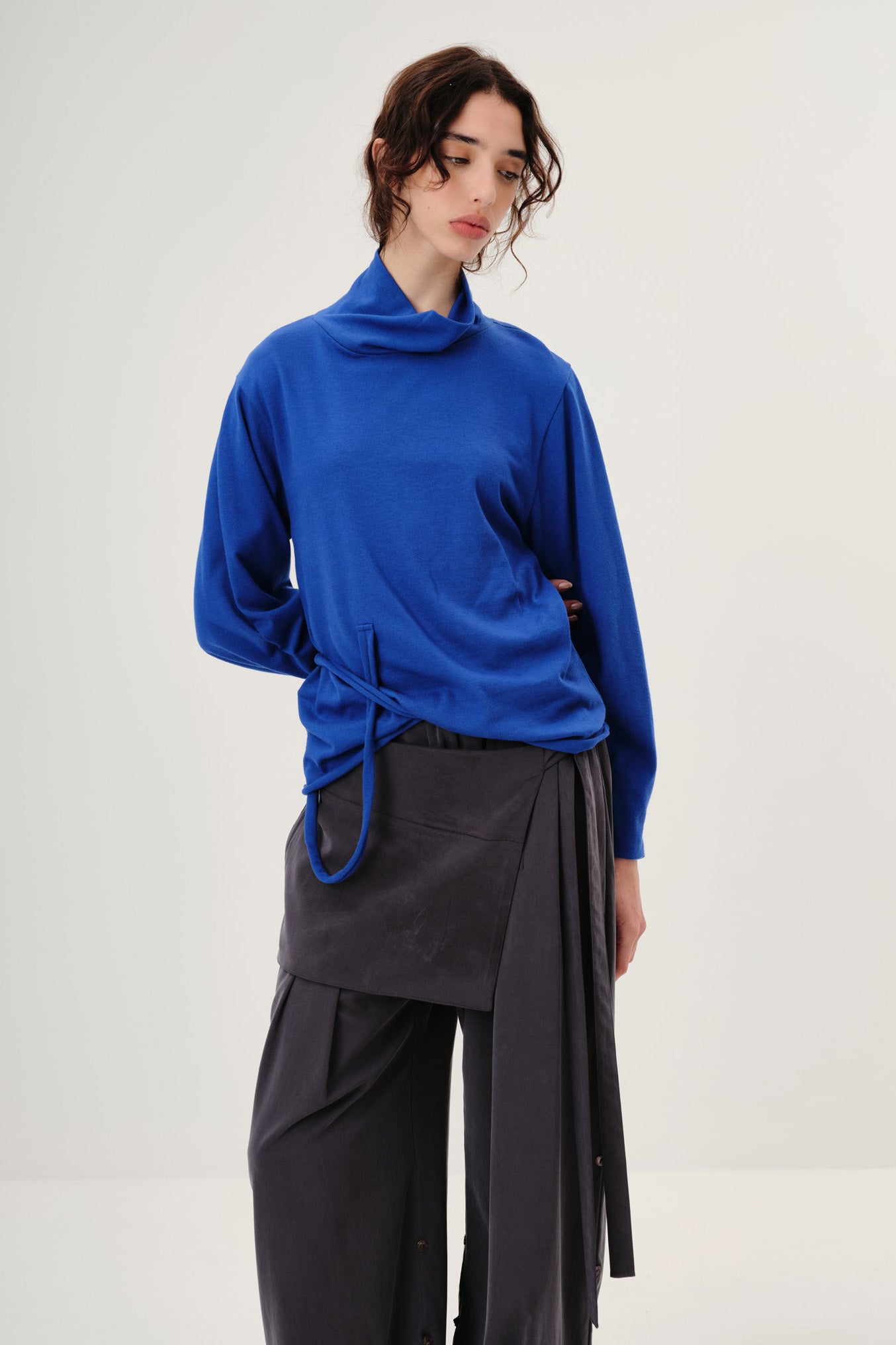 Blusa Anton Cobalto